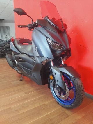 Yamaha XMAX 125 Maxi Scooter