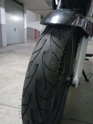 Honda 250cc Negra y Plateada