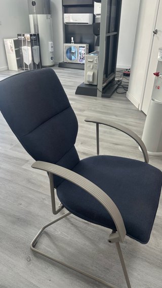 2 Sillónes/Butacas de Oficina Acolchadas