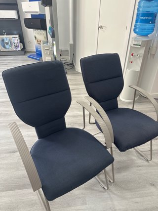 2 Sillónes/Butacas de Oficina Acolchadas