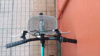 Bicicleta infantil con cesta