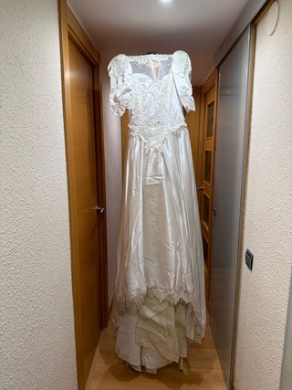 Vestido de Novia Romántico con Cola