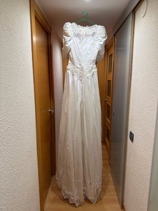 Vestido de Novia Romántico con Cola