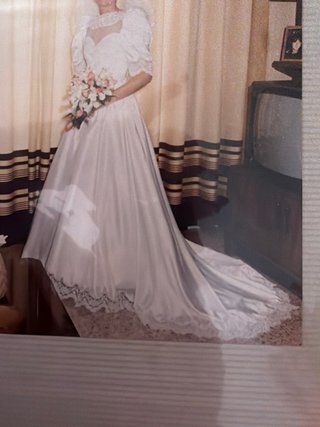 Vestido de Novia Romántico con Cola