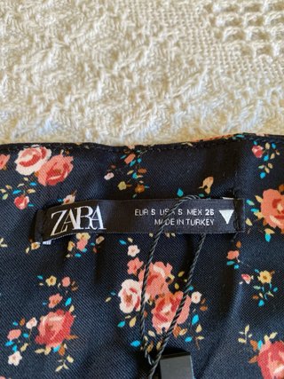 Vestido Zara satén estampado floral M