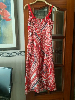 Vestido largo estampado rojo, blanco y azul