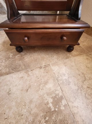Specchio a figura intera in legno