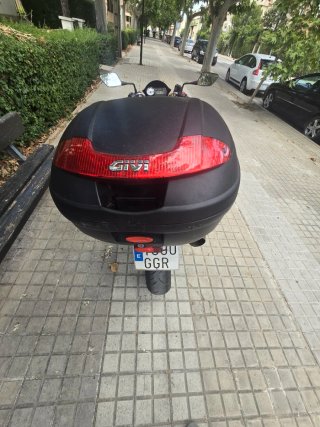 Hyosung GT 250 Naked Negra
