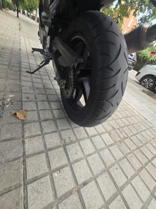 Hyosung GT 250 Naked Negra