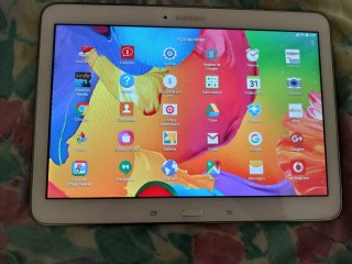 Samsung Galaxy Tab 4 SIM y WiFi Como nueva