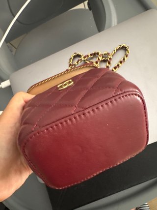 Bolso Vanity Chanel Cuero Rojo Dorado