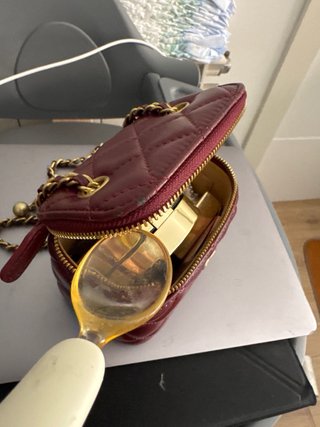 Bolso Vanity Chanel Cuero Rojo Dorado