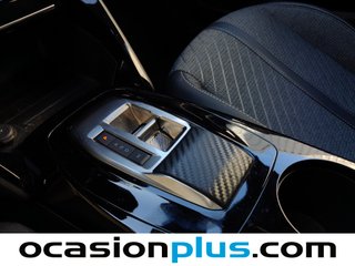 Peugeot 2008 Allure Hybrid eDCS6 107 kW (145 CV)