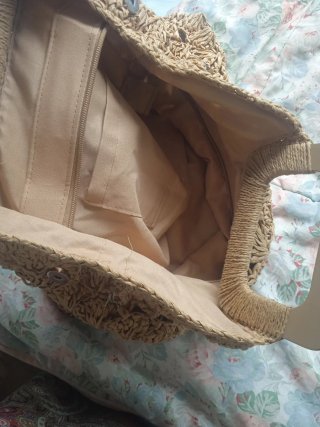 Bolso de mano artesanal de rafia