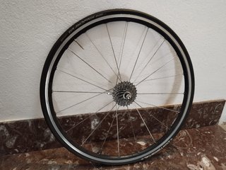 Rueda trasera bici piñones Shimano Dura-Ace