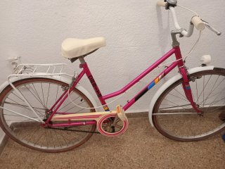 Bicicleta paseo vintage rosa