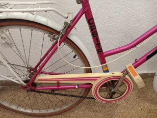 Bicicleta paseo vintage rosa