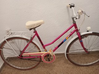 Bicicleta paseo vintage rosa