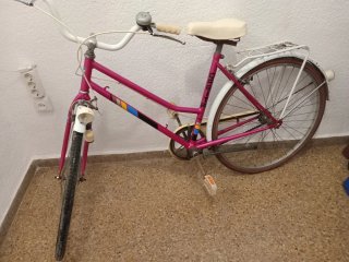 Bicicleta paseo vintage rosa