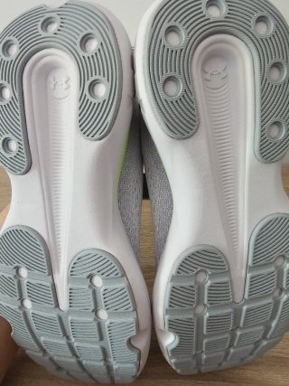 Zapatillas Under Armour. Nuevas