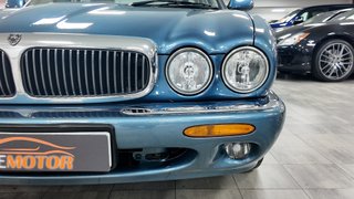 Jaguar Serie XJ SOVEREIGN 4.0