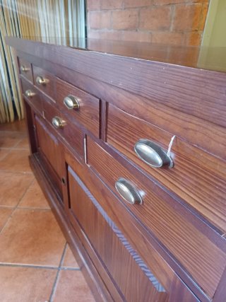 Mueble de madera
