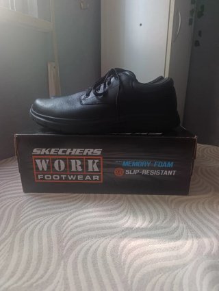 Zapatos Skechers Negros