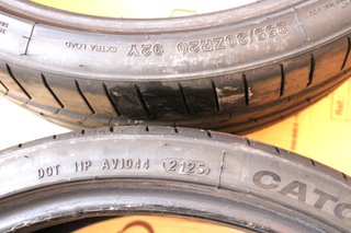 Juego 4 Neumáticos Coche - Medida: 225/30 R20 92Y