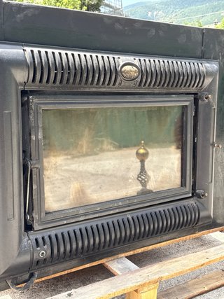 Estufa de leña fundición con ventilador