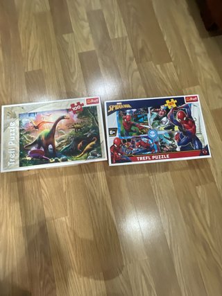Pack 2 Puzzles Trefl Spiderman y Dinosaurios