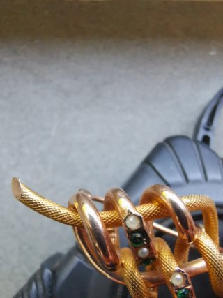 Spilla antica  oro