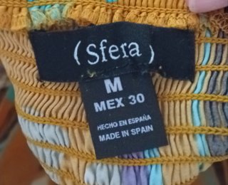 Top satinado con espalda descubierta sin estrenar