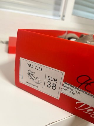 Tacones Beige/Marrón Deity White