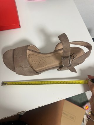 Tacones Beige/Marrón Deity White