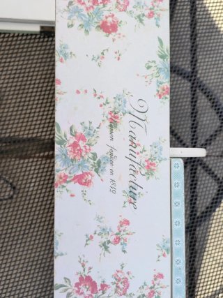 Caja de costura vintage para restaurar