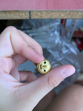 Botones dorados con ancla grandes y pequeños