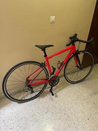 Bicicleta de carretera Specialized Allez roja T 49
