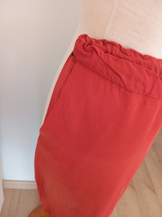 Pantalón ancho Zara XL rojo