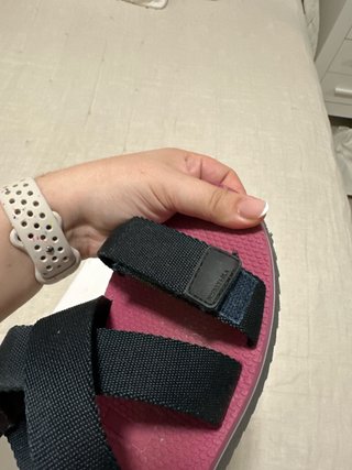 Sandalias Bimba y Lola Negras y Rosas