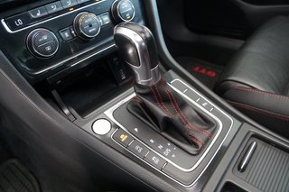 Volkswagen Golf GTI 220CV DSG MK7 2016