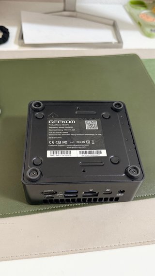 GEEKOM IT8 Mini PC i5-8259U 16GB RAM 512GB SSD
