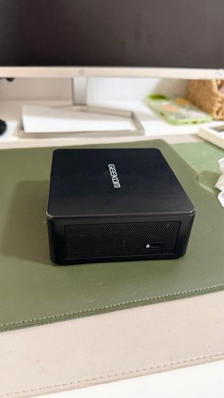 GEEKOM IT8 Mini PC i5-8259U 16GB RAM 512GB SSD