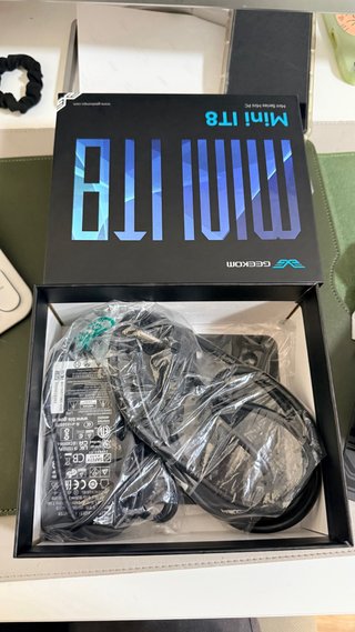 GEEKOM IT8 Mini PC i5-8259U 16GB RAM 512GB SSD
