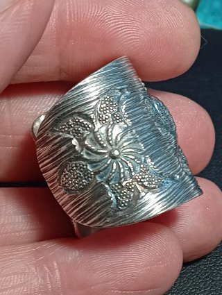 Anillo Plata Ley elefante y flores