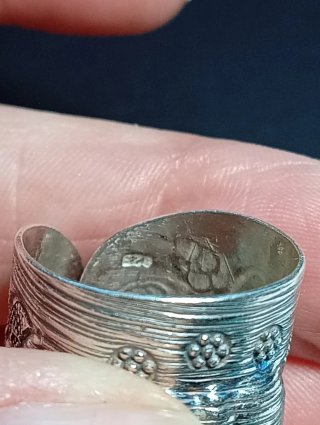 Anillo Plata Ley elefante y flores