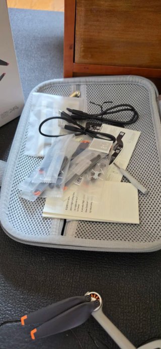 DJI Mini 4 Pro Fly More Combo + RC2