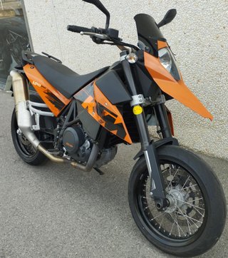 KTM 690 SM MODELO 2007