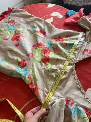 Traje de flamenca flores volantes colores