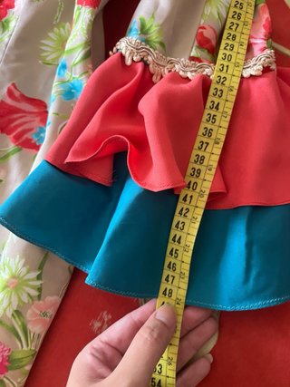 Traje de flamenca flores volantes colores