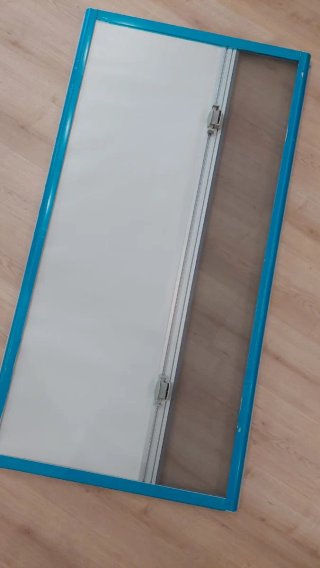 Oscurecedor y mosquitera para caravana